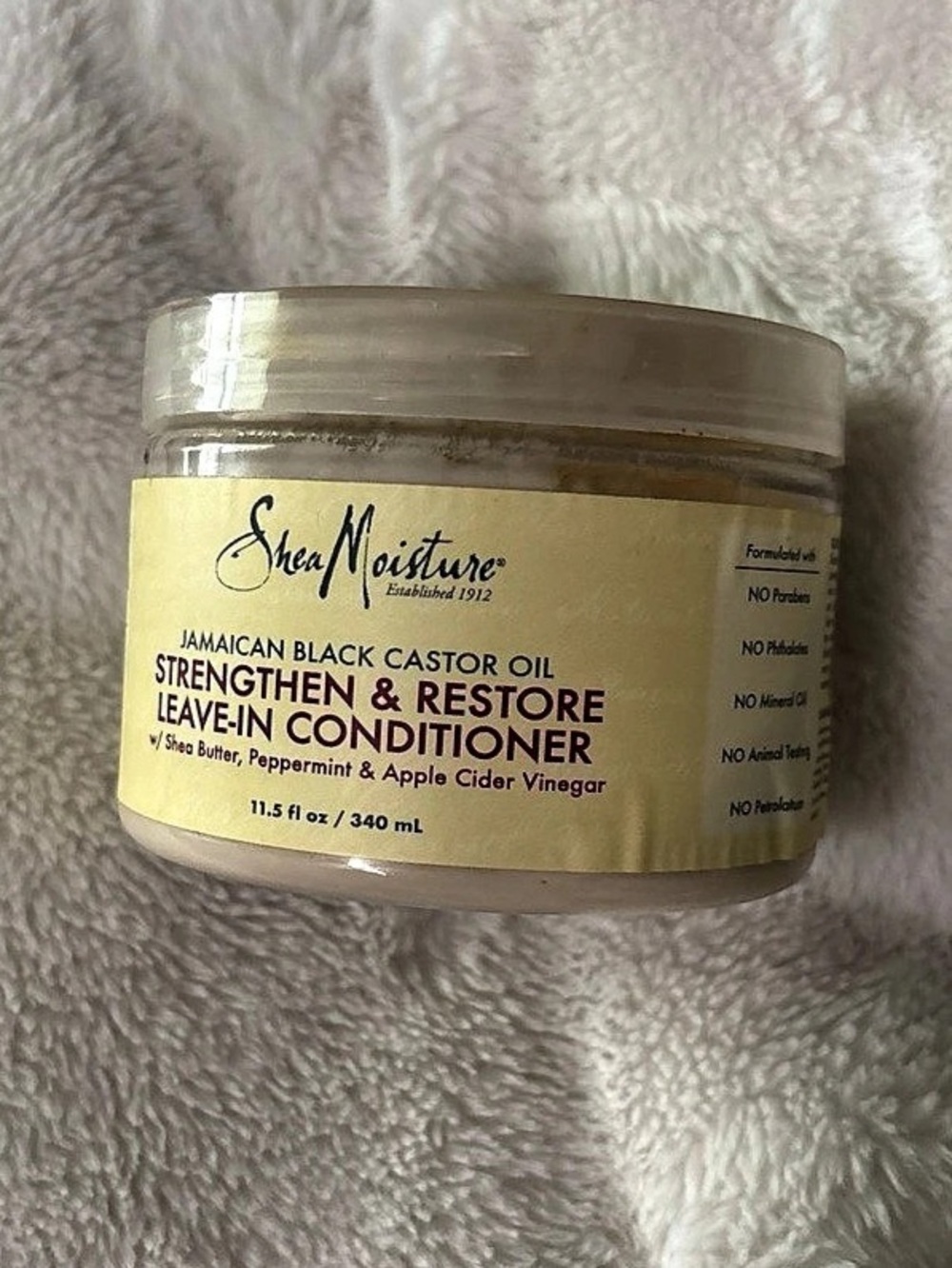 SheaMoisture Jamaican Black Castor Oil Strengthen & Restore Leave-In Conditioner